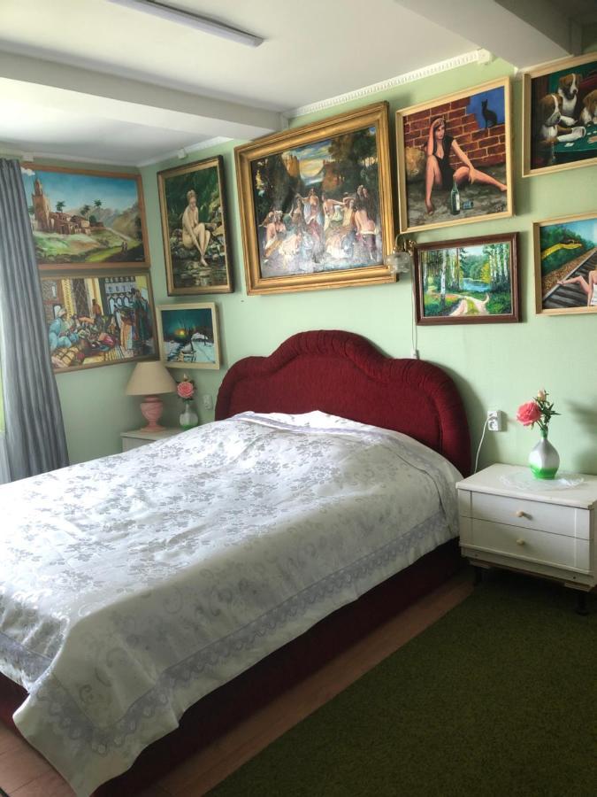 Piekalne Hotel Kalniesi Bagian luar foto