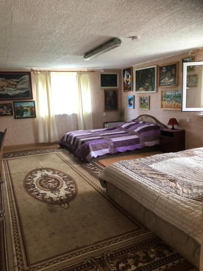 Piekalne Hotel Kalniesi Bagian luar foto