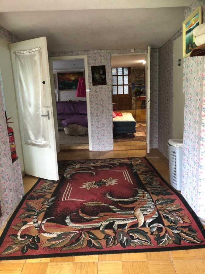 Piekalne Hotel Kalniesi Bagian luar foto