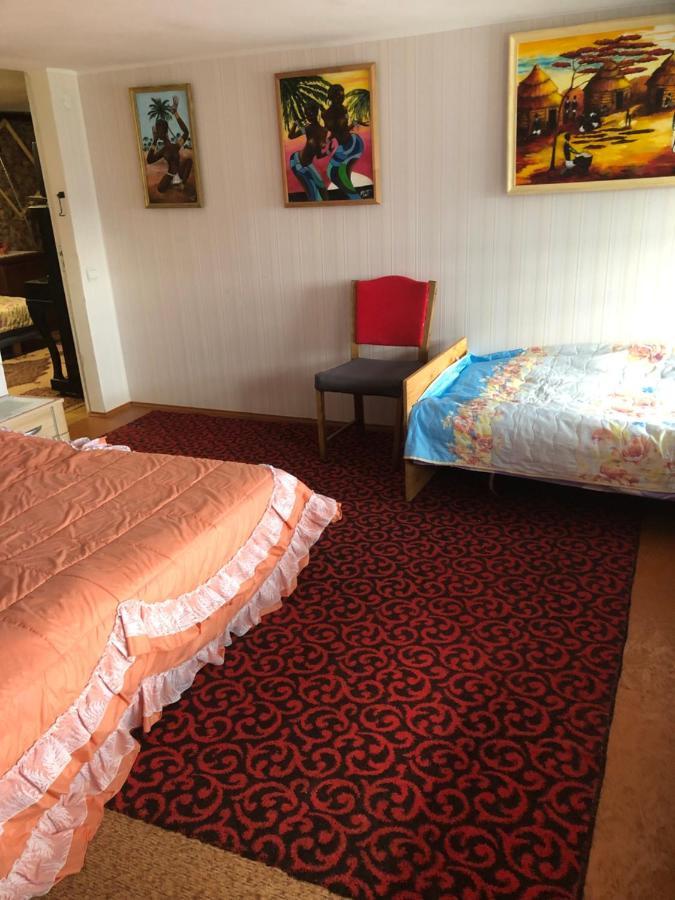 Piekalne Hotel Kalniesi Bagian luar foto