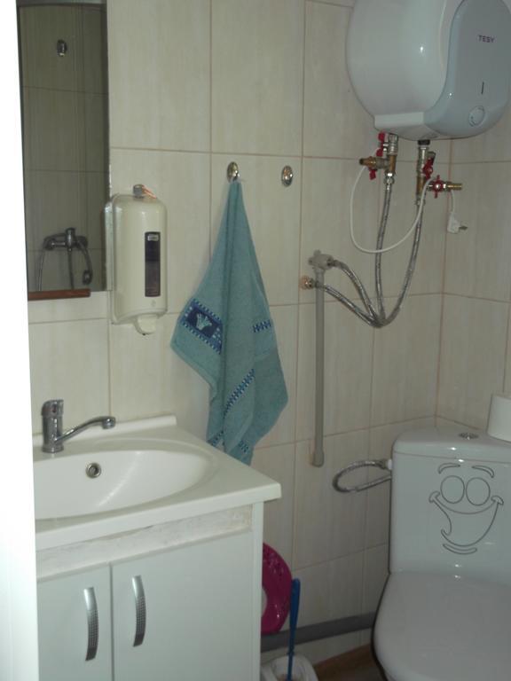 Piekalne Hotel Kalniesi Bagian luar foto